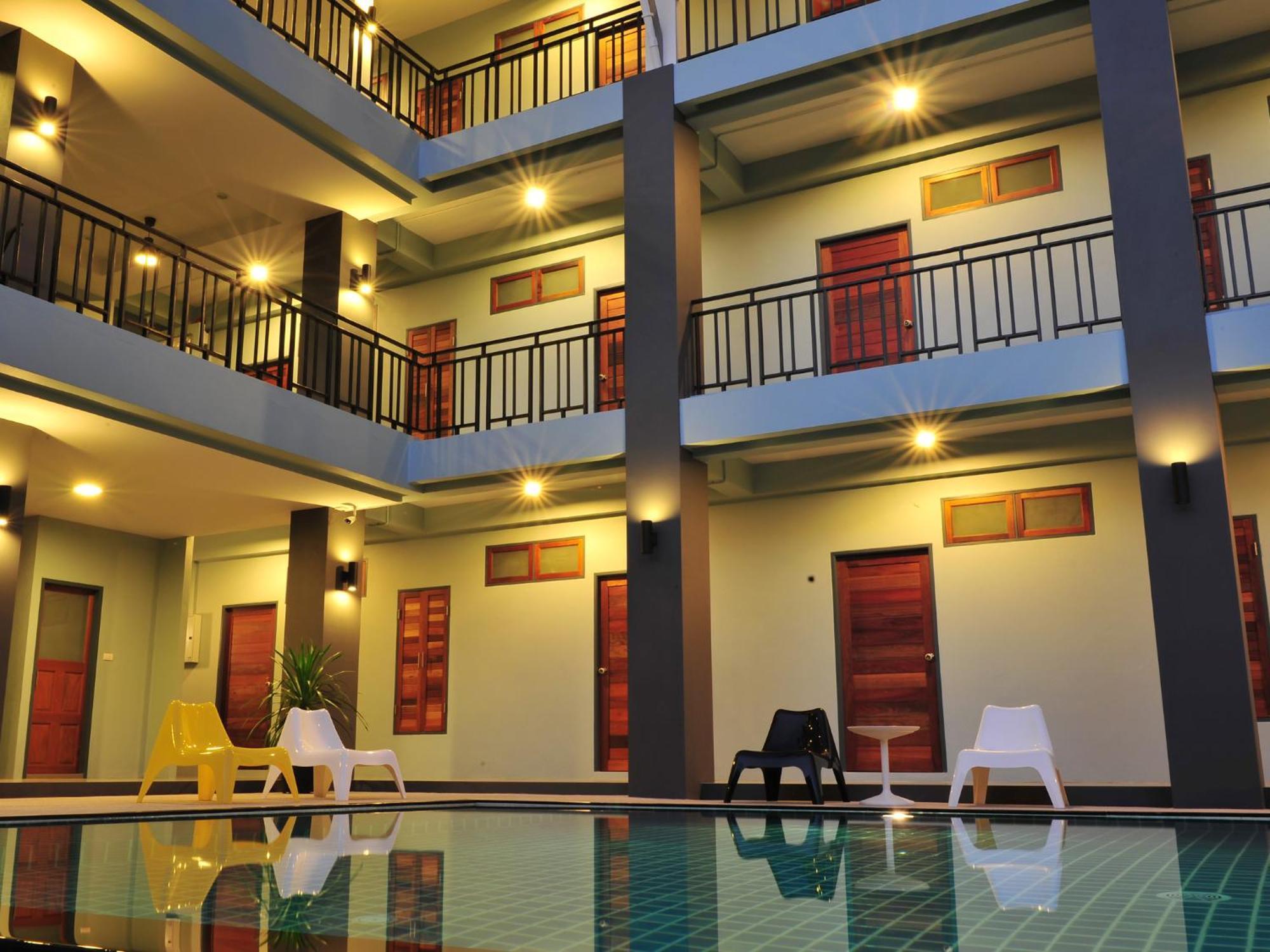 Ruk Cozy Hotel Khaulak Kültér fotó