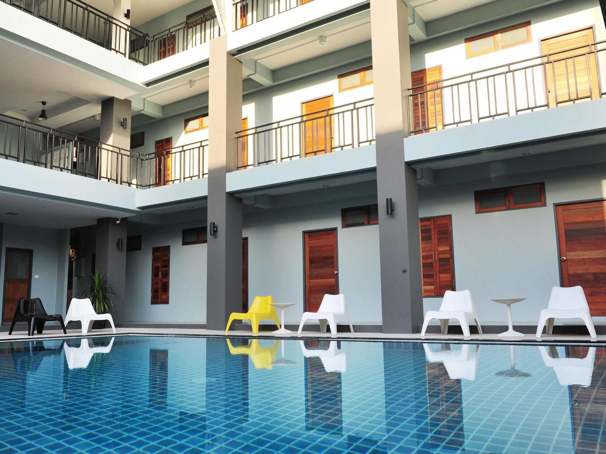 Ruk Cozy Hotel Khaulak Kültér fotó